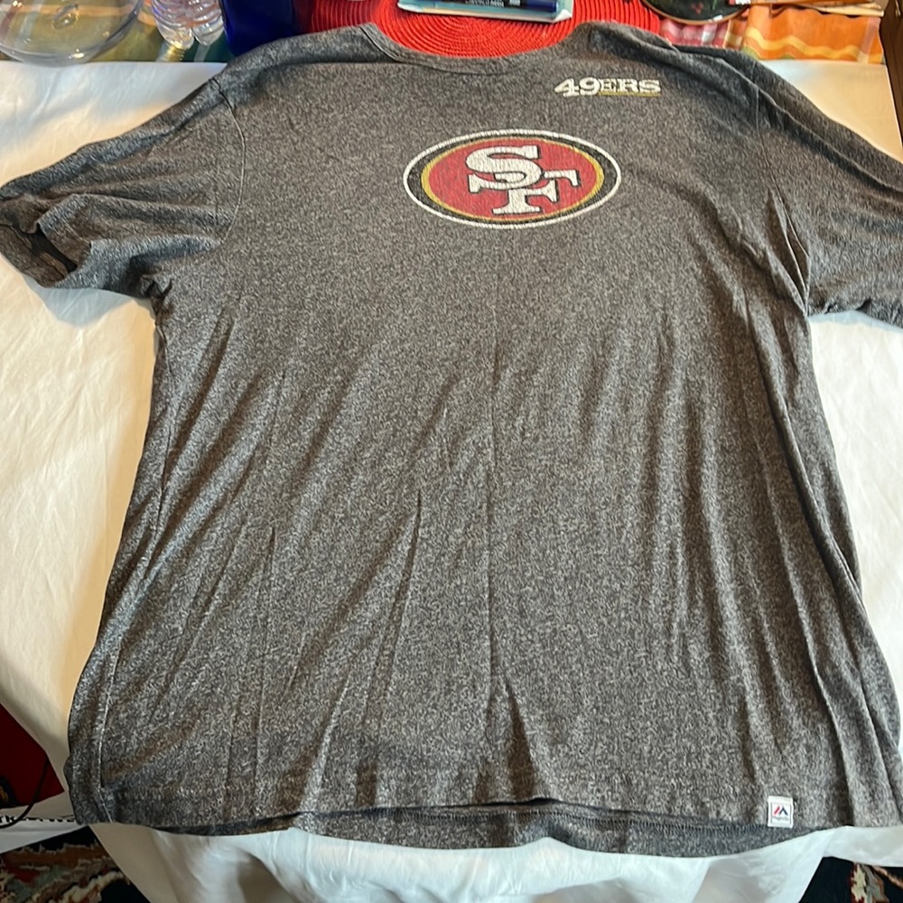 VTG San Francisco 49ers Majestic Size XL Short Sleeve Shirt
